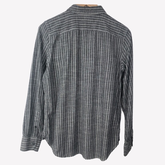 Lauren Jeans Co Gray Pin Stripe Button Down Shirt Size S/M - Picture 12 of 16